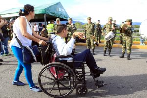 Venezuelans cross the border with Colombia, in Cucuta, Colombia, early 13 August 2016. The border has opened for pedestrians after it was closed on 19 August 2015 by Venezuelan President, Nicolas Maduro, to avoid smuggling and drug trafficking over the border. EFE