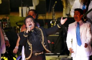 El artista mexicano Juan Gabriel falleció hoy en Santa Mónica, California (EE.UU.), a los 66 años de edad, de un infarto al corazón, confirmó el presidente de México, Enrique Peña Nieto. EFE