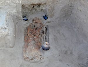 Undated photograph released by the Ministry of Culture of Peru of one of the 13 burials of the time - Inca Chimu (XV and XVI ) in Chornancap, Lambayeque, Peru. EFE