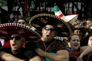 La Ciudad de México recibirá a casi 350.000 turistas en el puente de fiestas patrias, que comprende del 15 al 18 de septiembre próximo, informó hoy la Secretaría de Turismo capitalina. EFE