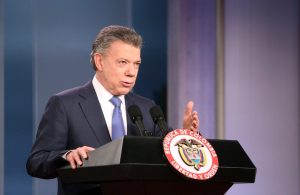 Colombian President Juan Manuel Santos speaks to journalists after a meeting with Colombian former President Alvaro Uribe, at the Narino Palace, in Bogota, Colombia, 05 October 2016. Santos made a call to all the political forces to join in a national unity to reach a peace agreement with the FARC guerrilla. EPA/Mauricio Duenas Castaneda