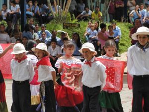 Youngsters in Mexico get ready to play the Brown Girl game.